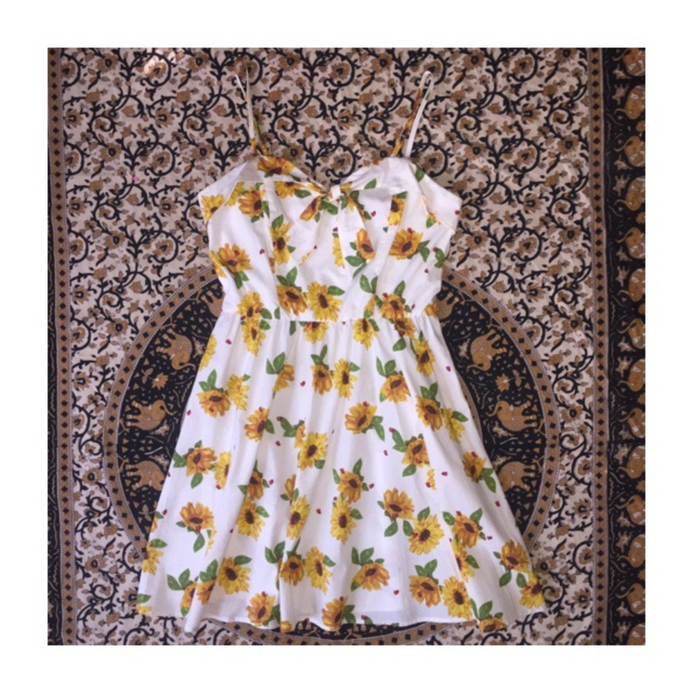 Sunflower & ladybug dress🌞